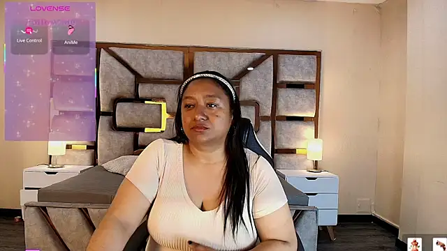 Snapshot of Rachell_Carter chatting on May 15, 2026, 4:10 am Rachell Carter online show from May 15, 2026, 4:10 am