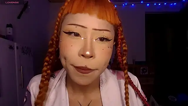 Snapshot of suky_fox chatting on May 7, 2026, 4:21 pm suky fox online show from May 7, 2026, 4:21 pm