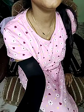 Snapshot of Tamil__Thara003 chatting on May 16, 2026, 9:19 am Tamil Thara003 online show from May 16, 2026, 9:19 am
