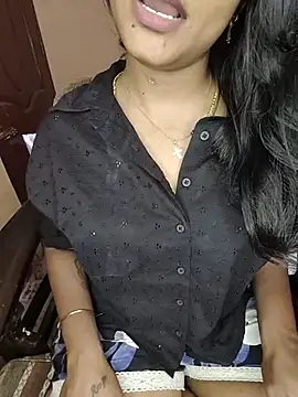 Snapshot of Tamil__Thara003 chatting on August 1, 2026, 12:03 pm Tamil Thara003 online show from August 1, 2026, 12:03 pm