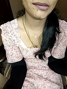 Snapshot of Tamil__Thara003 chatting on June 8, 2026, 11:00 am Tamil Thara003 online show from June 8, 2026, 11:00 am