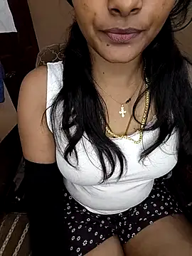 Snapshot of Tamil__Thara003 chatting on July 11, 2026, 2:06 pm Tamil Thara003 online show from July 11, 2026, 2:06 pm