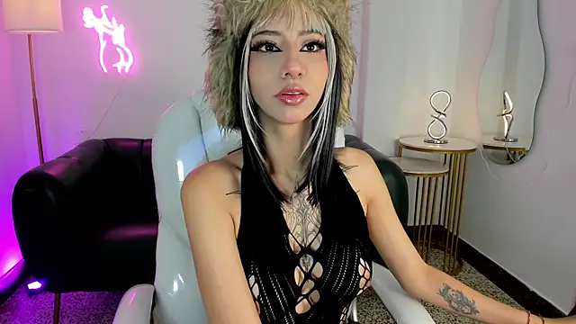Snapshot of hisui_dollgirl chatting on July 10, 2026, 1:33 pm hisui dollgirl online show from July 10, 2026, 1:33 pm