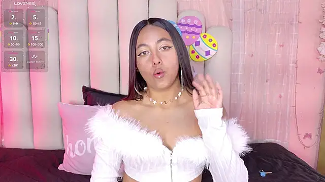 Snapshot of Hollyyqueen_ chatting on July 1, 2026, 7:25 pm Hollyyqueen online show from July 1, 2026, 7:25 pm