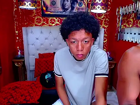 Snapshot of skinny20boy chatting on July 6, 2026, 11:18 pm skinny20boy online show from July 6, 2026, 11:18 pm