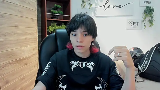 coby cum online show from May 9, 2026, 11:02 am