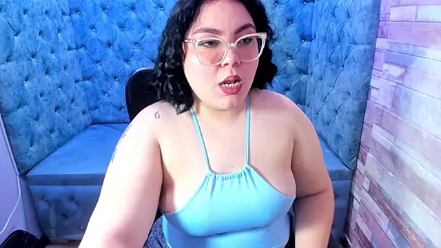 Snapshot of Sweet_Nova_ chatting on May 26, 2026, 11:52 am Sweet Nova online show from May 26, 2026, 11:52 am