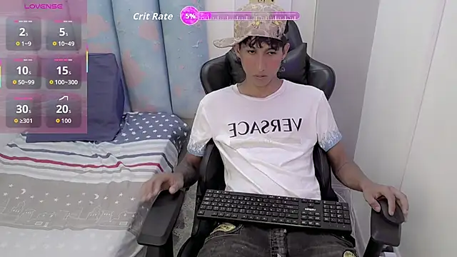 Snapshot of liam_play chatting on June 18, 2026, 4:00 am liam play online show from June 18, 2026, 4:00 am