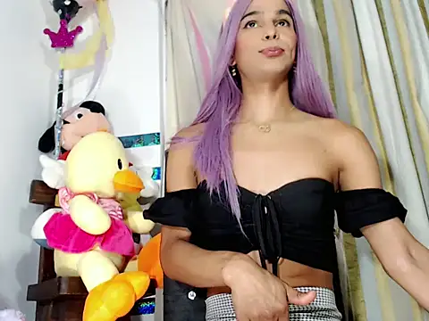 Snapshot of lilith-12 chatting on May 22, 2026, 1:36 am lilith-12 online show from May 22, 2026, 1:36 am
