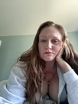 Snapshot of Kellilyn10 chatting on August 5, 2026, 2:00 pm Kellilyn10 online show from August 5, 2026, 2:00 pm