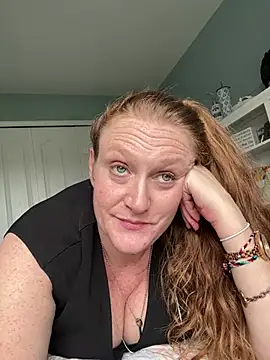 Snapshot of Kellilyn10 chatting on July 28, 2026, 9:47 pm Kellilyn10 online show from July 28, 2026, 9:47 pm