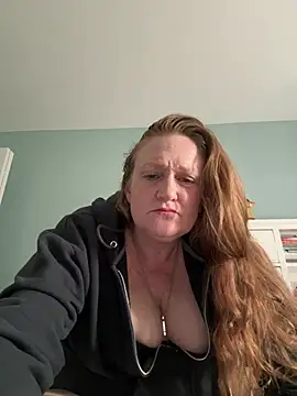 Snapshot of Kellilyn10 chatting on July 17, 2026, 4:37 pm Kellilyn10 online show from July 17, 2026, 4:37 pm