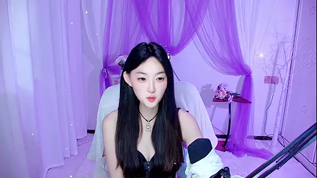 Snapshot of Tili_Lucky chatting on August 4, 2026, 12:59 am Tili Lucky online show from August 4, 2026, 12:59 am