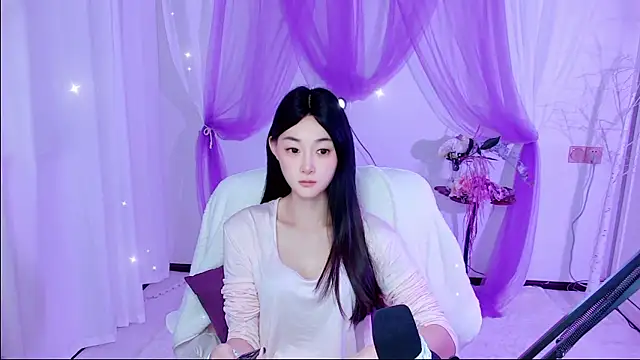 Snapshot of Tili_Lucky chatting on July 10, 2026, 1:05 am Tili Lucky online show from July 10, 2026, 1:05 am