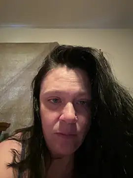 Snapshot of blueeyez1987 chatting on May 10, 2026, 4:53 pm blueeyez1987 online show from May 10, 2026, 4:53 pm