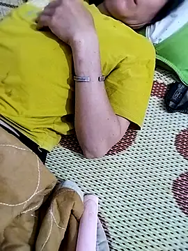 Snapshot of Min-meo chatting on June 15, 2026, 9:58 pm Min-meo online show from June 15, 2026, 9:58 pm