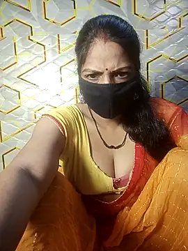Snapshot of Juli_80 chatting on July 29, 2026, 10:58 am Juli 80 online show from July 29, 2026, 10:58 am
