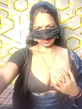 Snapshot of Juli_80 chatting on July 1, 2026, 6:08 pm Juli 80 online show from July 1, 2026, 6:08 pm