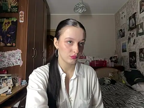 Snapshot of Angelina_Floran chatting on May 12, 2026, 4:35 pm Angelina Floran online show from May 12, 2026, 4:35 pm