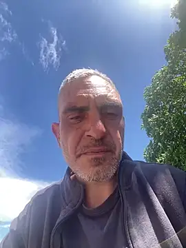 mauro22cm4 online show from May 12, 2026, 11:38 am