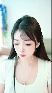 Snapshot of singer-wenwan chatting on May 20, 2026, 6:32 am singer-wenwan online show from May 20, 2026, 6:32 am