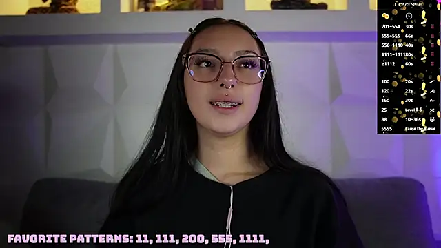 Snapshot of zara_bliss chatting on August 4, 2026, 11:04 am zara bliss online show from August 4, 2026, 11:04 am