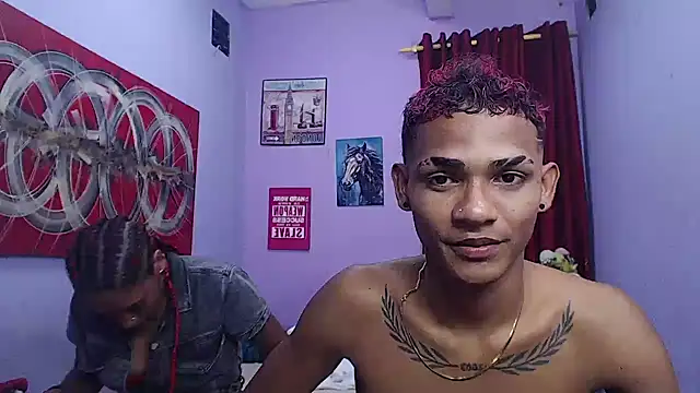 Snapshot of black_twinks chatting on June 17, 2026, 7:46 pm black twinks online show from June 17, 2026, 7:46 pm