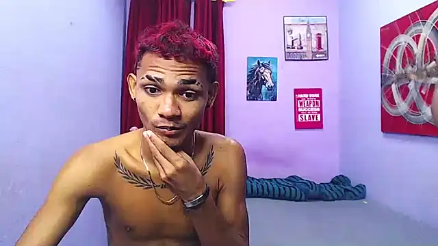 Snapshot of black_twinks chatting on July 17, 2026, 2:53 am black twinks online show from July 17, 2026, 2:53 am