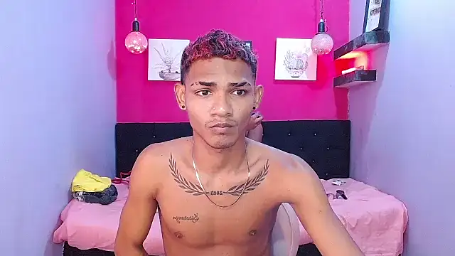 Snapshot of black_twinks chatting on June 23, 2026, 3:15 am black twinks online show from June 23, 2026, 3:15 am