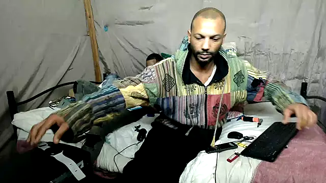Snapshot of Camodick chatting on July 30, 2026, 8:52 pm Camodick online show from July 30, 2026, 8:52 pm
