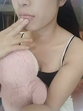 Snapshot of Miru_SEXYY chatting on August 5, 2026, 4:28 am Miru SEXYY online show from August 5, 2026, 4:28 am