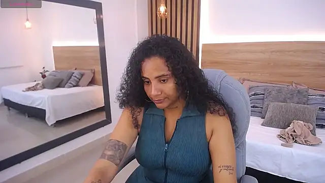 Snapshot of alexa_forbes_ chatting on May 13, 2026, 2:18 am alexa forbes online show from May 13, 2026, 2:18 am