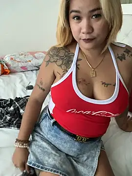 queenmia  ph online show from June 16, 2026, 8:58 am