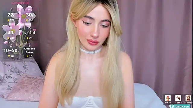 Snapshot of SabrinaKarter chatting on August 8, 2026, 6:26 pm SabrinaKarter online show from August 8, 2026, 6:26 pm