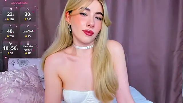 Snapshot of SabrinaKarter chatting on July 22, 2026, 3:36 pm SabrinaKarter online show from July 22, 2026, 3:36 pm