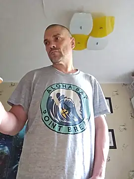 DaddyMarlboro online show from June 9, 2026, 2:34 am