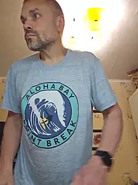 DaddyMarlboro online show from May 25, 2026, 6:39 pm