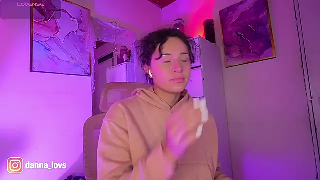 DannaaLovs online show from May 29, 2026, 11:16 am