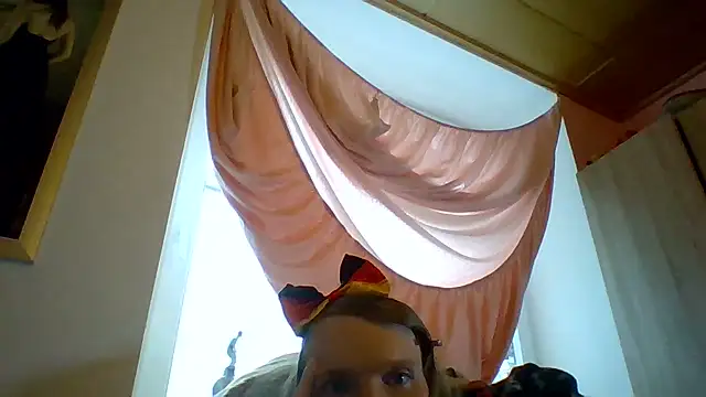 DaimondAngel online show from June 12, 2026, 5:21 pm