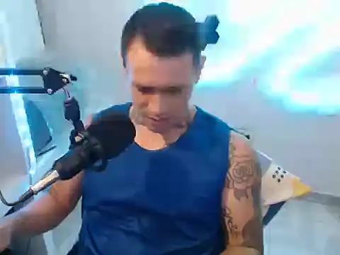 Snapshot of TATTO_LATIN_BOY chatting on June 2, 2026, 3:34 pm TATTO LATIN BOY online show from June 2, 2026, 3:34 pm