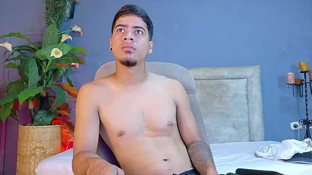 criss hardcock  online show from May 21, 2026, 1:41 pm