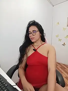 Snapshot of alanahot94 chatting on May 16, 2026, 1:37 am alanahot94 online show from May 16, 2026, 1:37 am