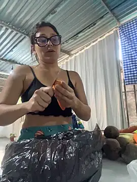 Afroditaxxx1 online show from May 13, 2026, 10:28 pm