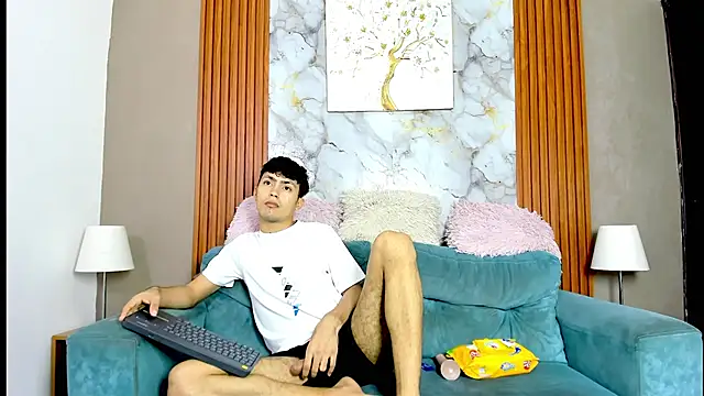 Snapshot of CAT_LOVE1 chatting on May 21, 2026, 2:25 pm CAT LOVE1 online show from May 21, 2026, 2:25 pm
