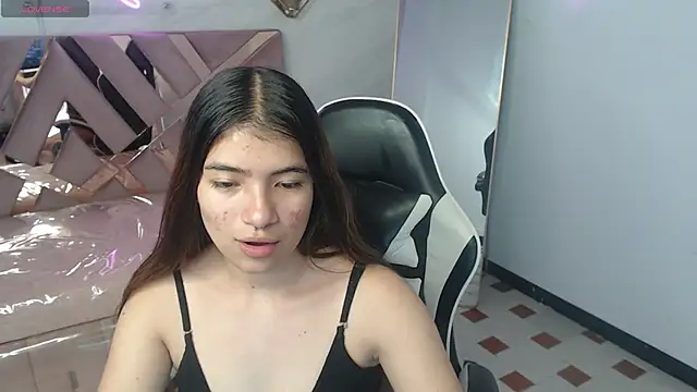 alesia v v online show from May 16, 2026, 10:36 am