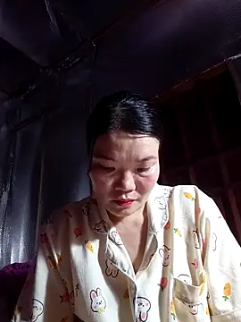 Snapshot of -Trici- chatting on June 9, 2026, 8:48 am -Trici- online show from June 9, 2026, 8:48 am