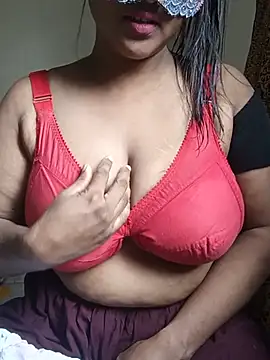 Snapshot of Ponaam-Babe chatting on June 24, 2026, 10:25 am Ponaam-Babe online show from June 24, 2026, 10:25 am
