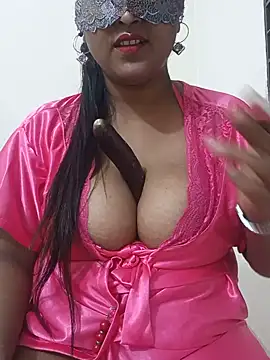Snapshot of Ponaam-Babe chatting on June 10, 2026, 7:04 pm Ponaam-Babe online show from June 10, 2026, 7:04 pm