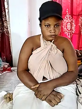 Snapshot of JuicyHoney_01 chatting on July 25, 2026, 6:54 am JuicyHoney 01 online show from July 25, 2026, 6:54 am