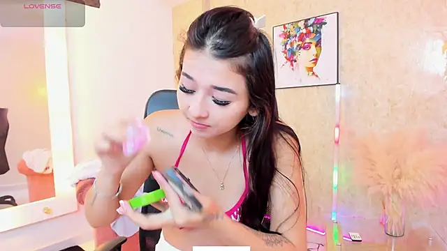Snapshot of Littlee_Mia chatting on June 4, 2026, 11:15 am Littlee Mia online show from June 4, 2026, 11:15 am